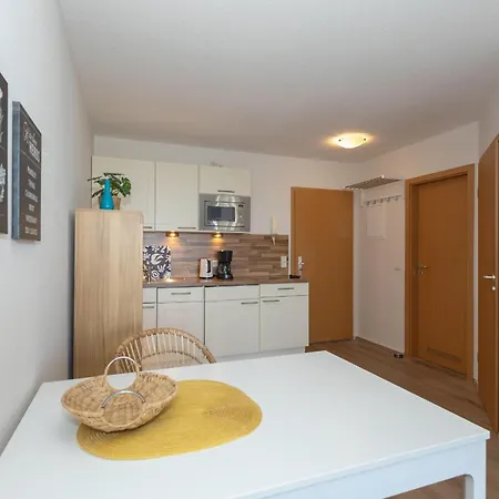 Apartmán Yachthafenresidenz-wohnung-5303-815