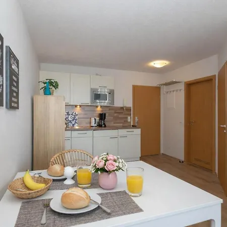 Yachthafenresidenz-wohnung-5303-815 * Ostseebad Kühlungsborn