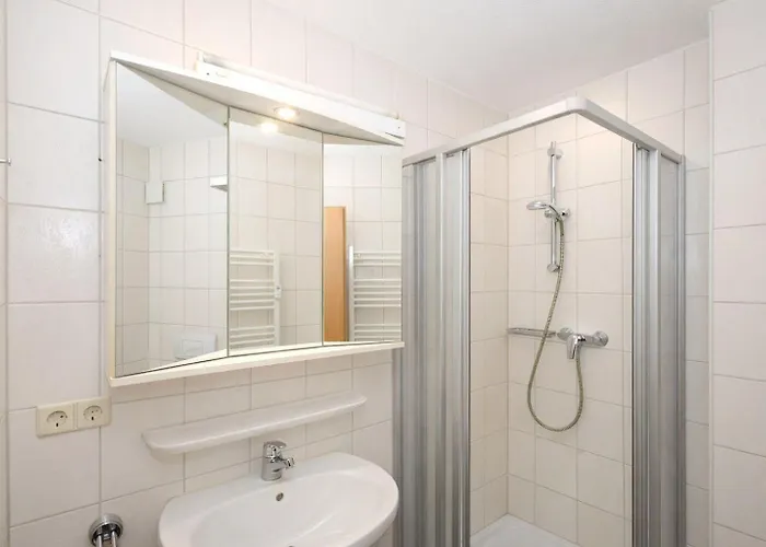 Yachthafenresidenz-wohnung-5303-815 * Ostseebad Kühlungsborn
